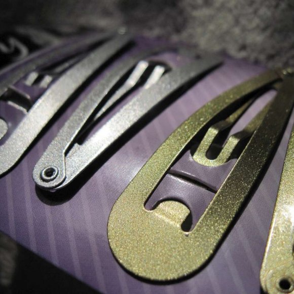 6 Goody Large Metallic Silver Gold Sparkly Black Metal Snap Hair Clips Contour - Picture 4 of 8